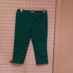 Chico's green denim cropped pants. Size 5